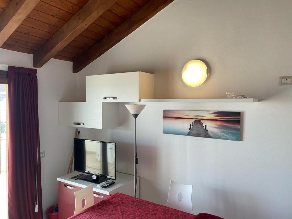 קאסטלסארדו Residence L'Incanto Attici מראה חיצוני תמונה