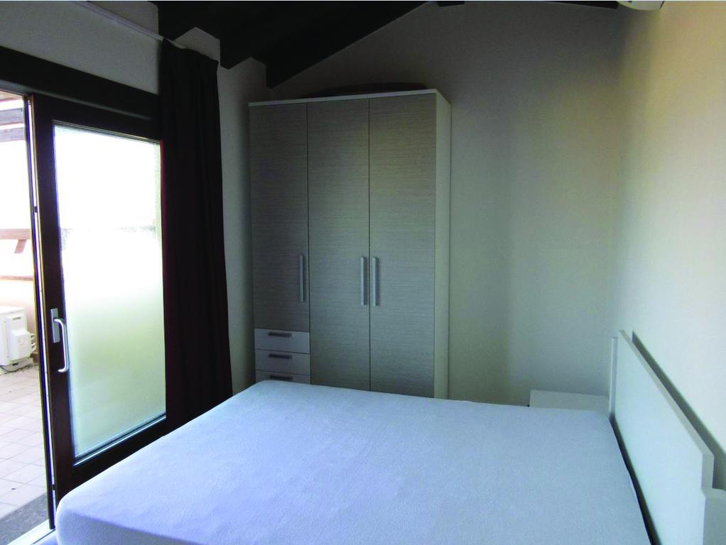 קאסטלסארדו Residence L'Incanto Attici מראה חיצוני תמונה