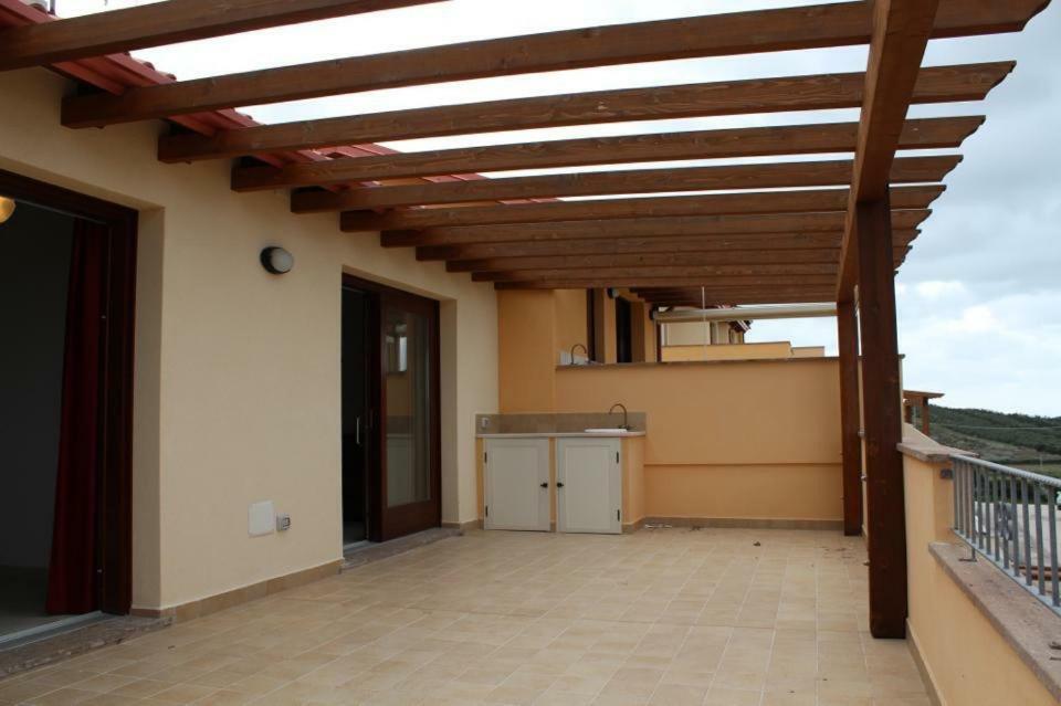 קאסטלסארדו Residence L'Incanto Attici מראה חיצוני תמונה